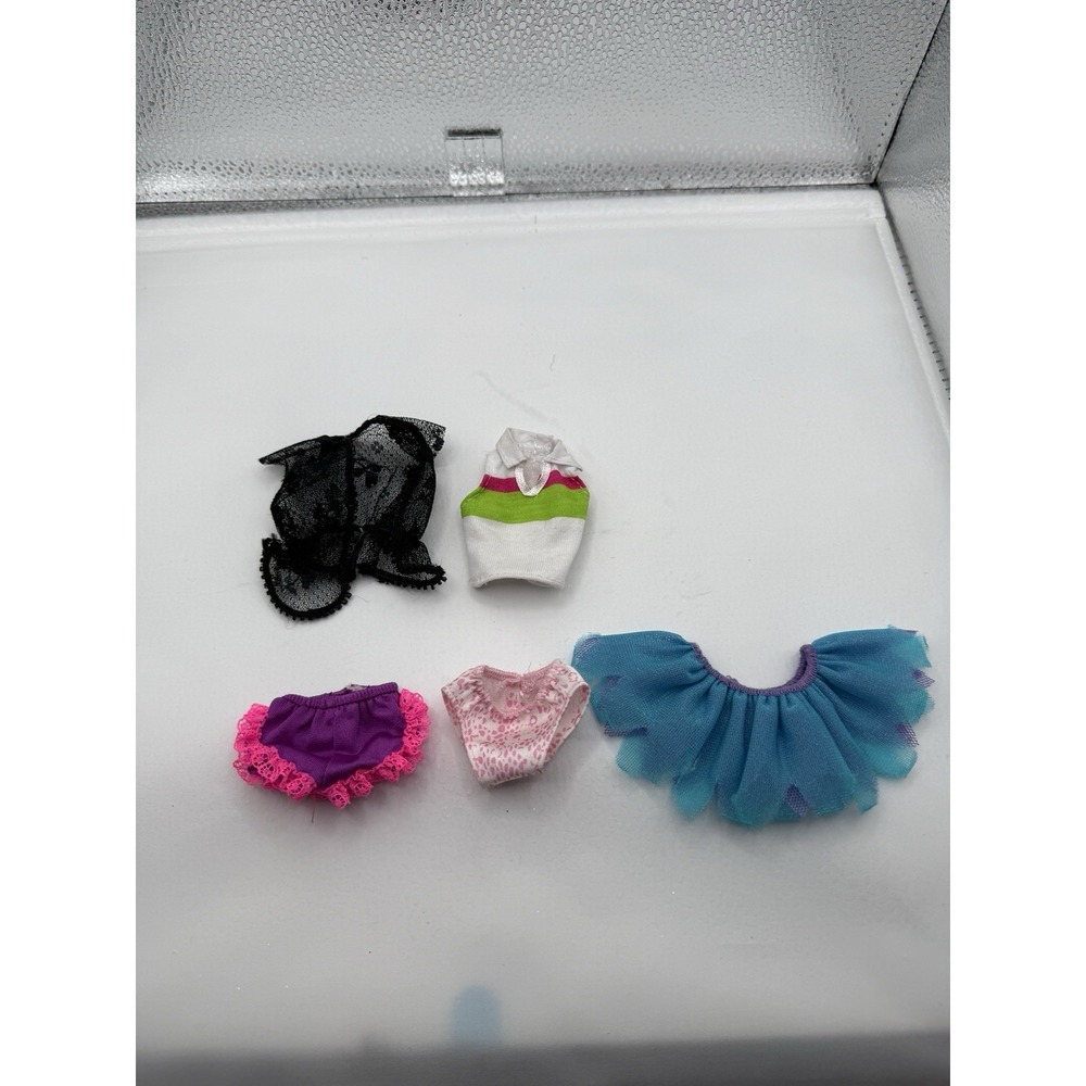 Vintage Barbieโ Lot